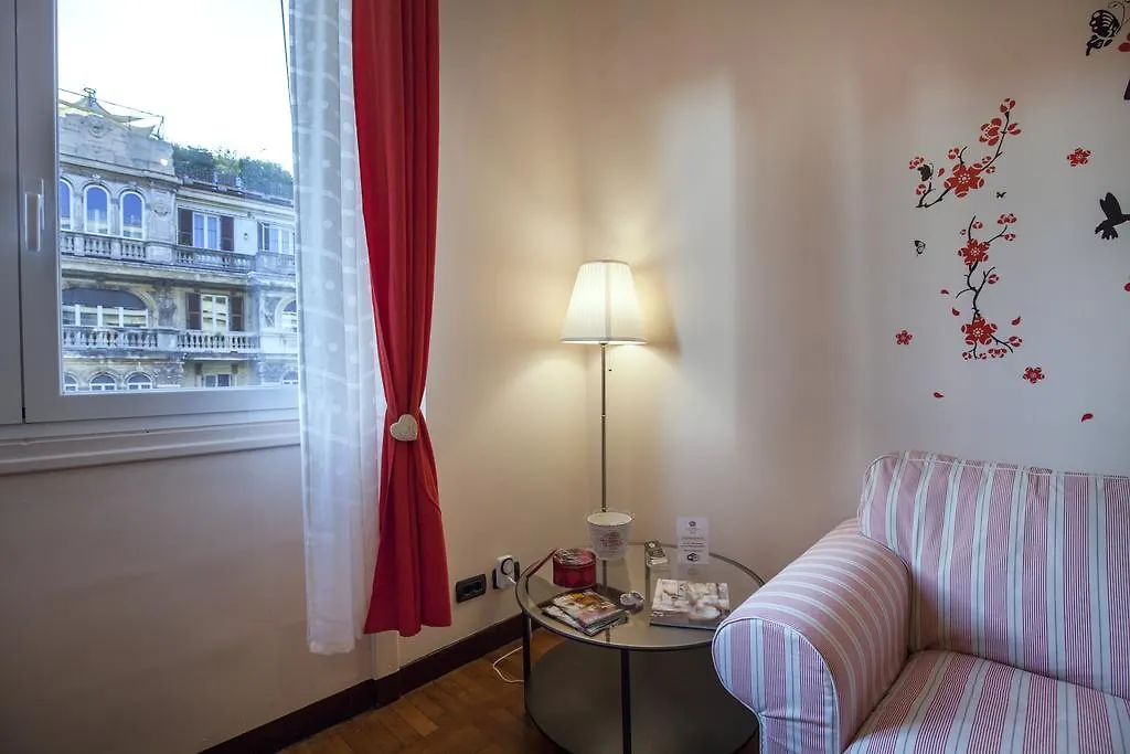 Guesthouse Vittoria Rooms - The Original Since 2015 Genoa 3*,
