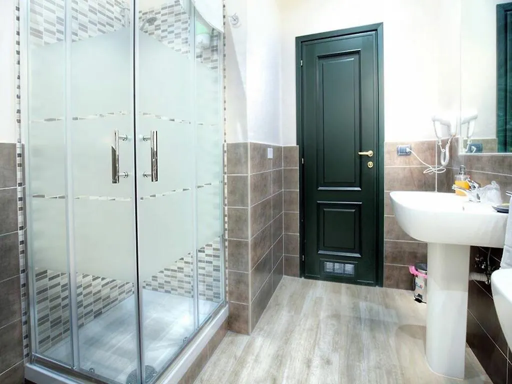 Guesthouse Vittoria Rooms - The Original Since 2015 Genoa