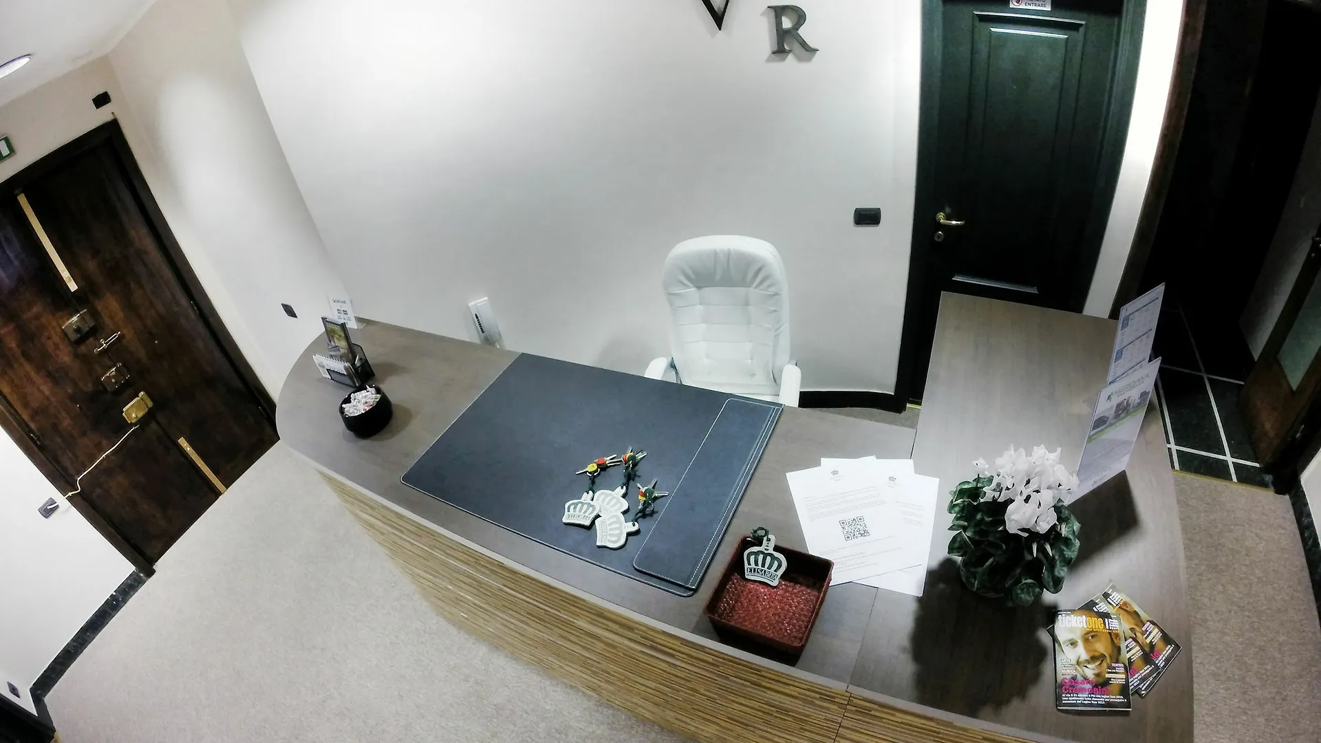 Guesthouse Vittoria Rooms - The Original Since 2015 Genoa 3*,  Italy
